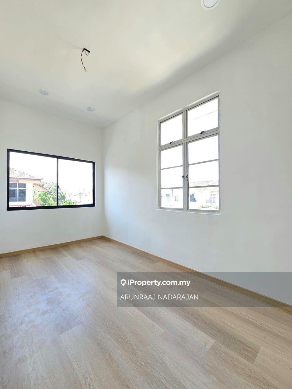 Rumah Berangkai 2 Tingkat untuk Dijual di Taman Puteri Wangsa, Ulu Tiram oleh ARUNRAAJ NADARAJAN - iProperty.com.my