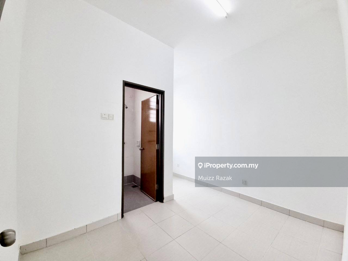 Rumah Berangkai 2 Tingkat untuk Dijual di Bandar Hillpark, Puncak Alam oleh Muizz Razak - iProperty.com.my