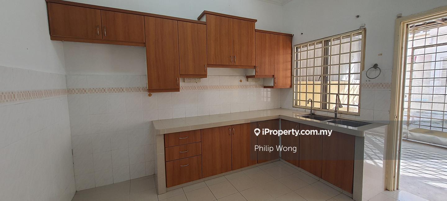 2-storey Terraced House for Sale in Taman Putra Permai, Seri Kembangan by Philip Wong - iProperty.com.my