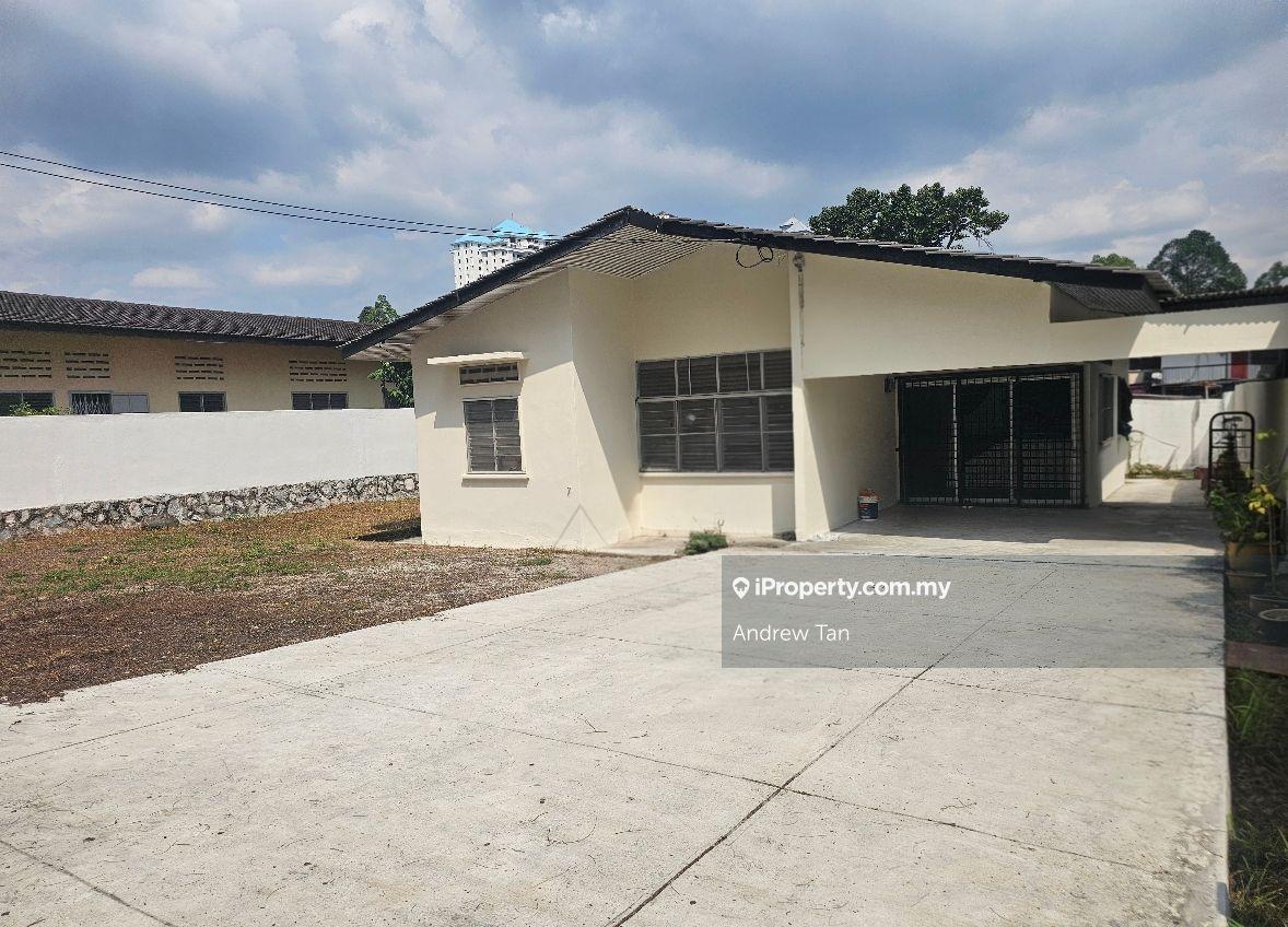 Rumah Berkembar untuk Dijual di Seksyen 17, Petaling Jaya oleh Andrew Tan - iProperty.com.my