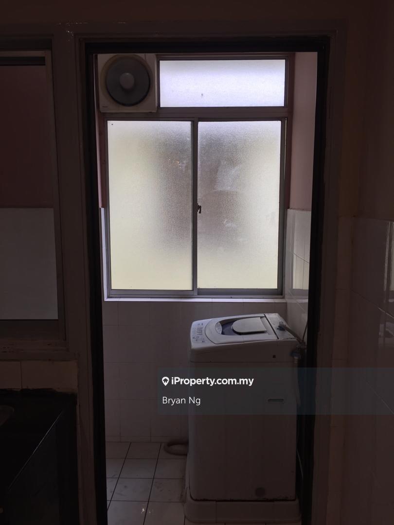 Condominium for Sale in Platinum Hill PV 5 by Bryan Ng - iProperty.com.my