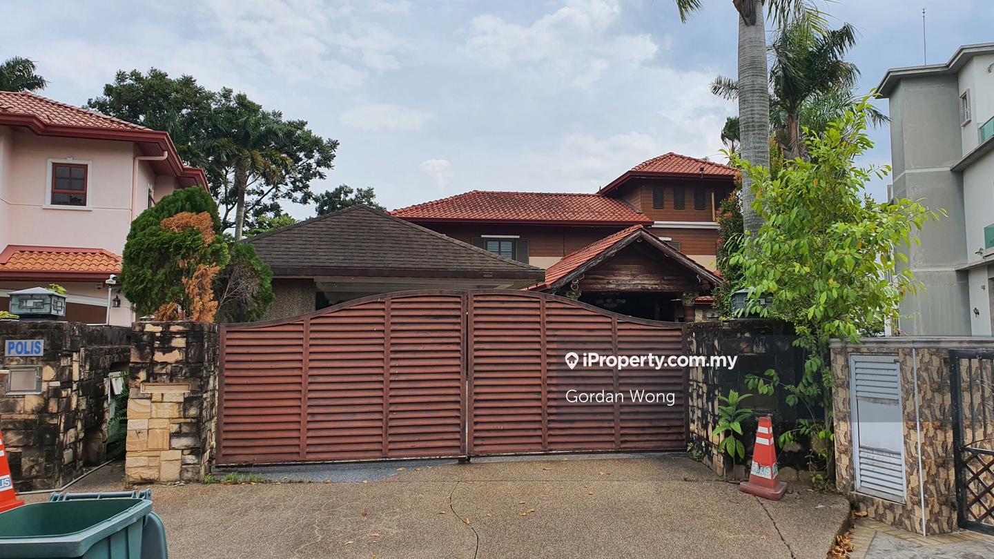 Bungalow House for Sale in Bangi Golf Resort, Bangi by Gordan Wong - iProperty.com.my