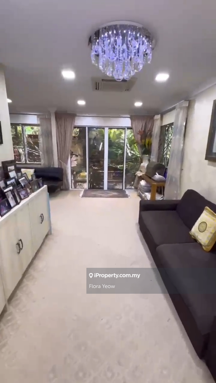 Semi-Detached House for Sale in SS4, Petaling Jaya by Flora Yeow - iProperty.com.my