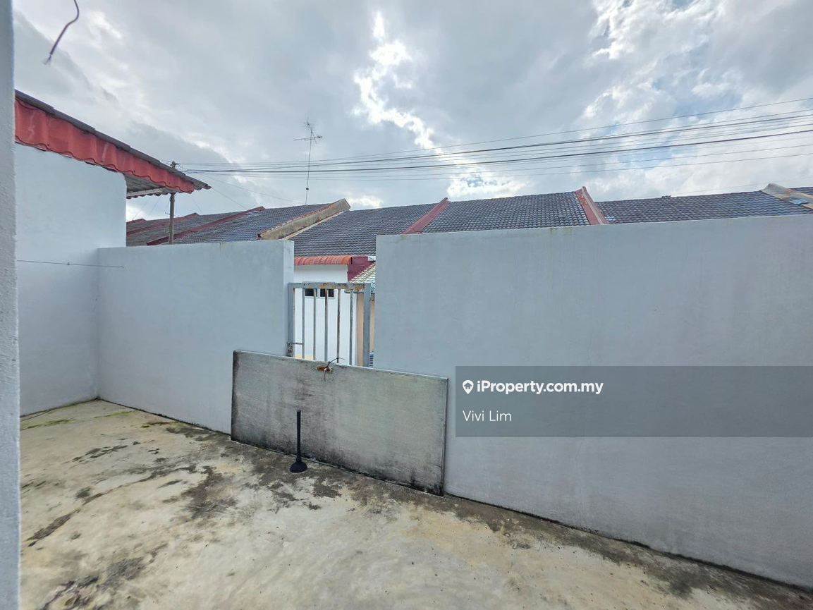 Rumah Berangkai 1 Tingkat untuk Dijual di Taman Sri Kluang, Kluang oleh Vivi Lim - iProperty.com.my