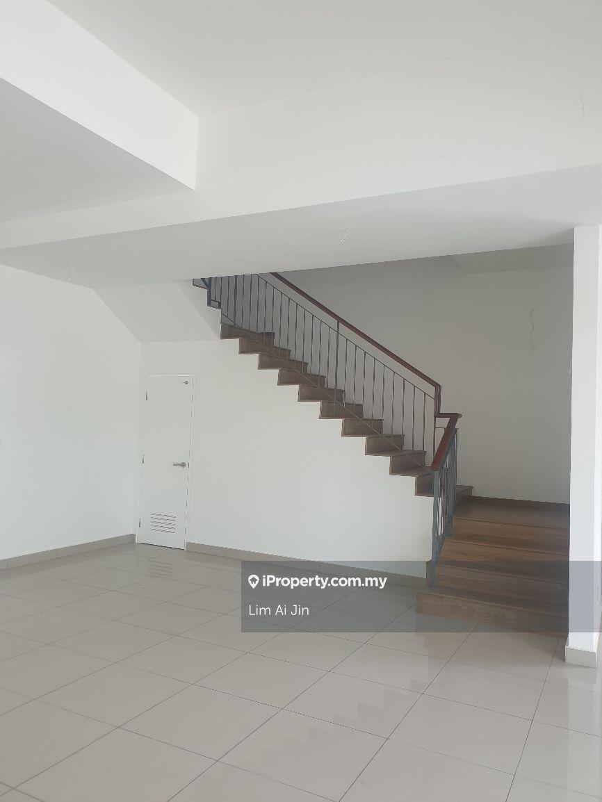 Terraced House for Sale in Twentyfive7, Tanjong Duabelas by Lim Ai Jin - iProperty.com.my
