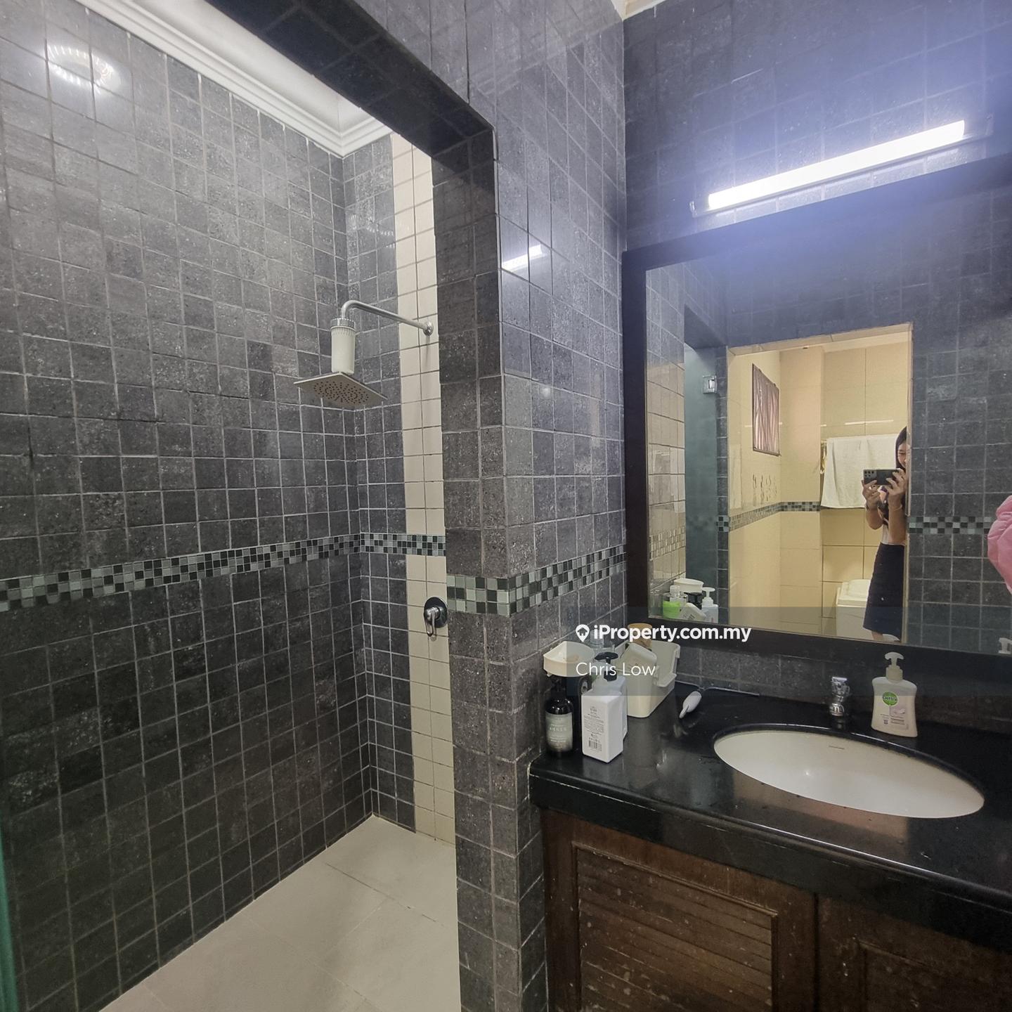 Rumah Berkembar untuk Dijual di Taman Sri Reko, Kajang oleh Chris Low - iProperty.com.my