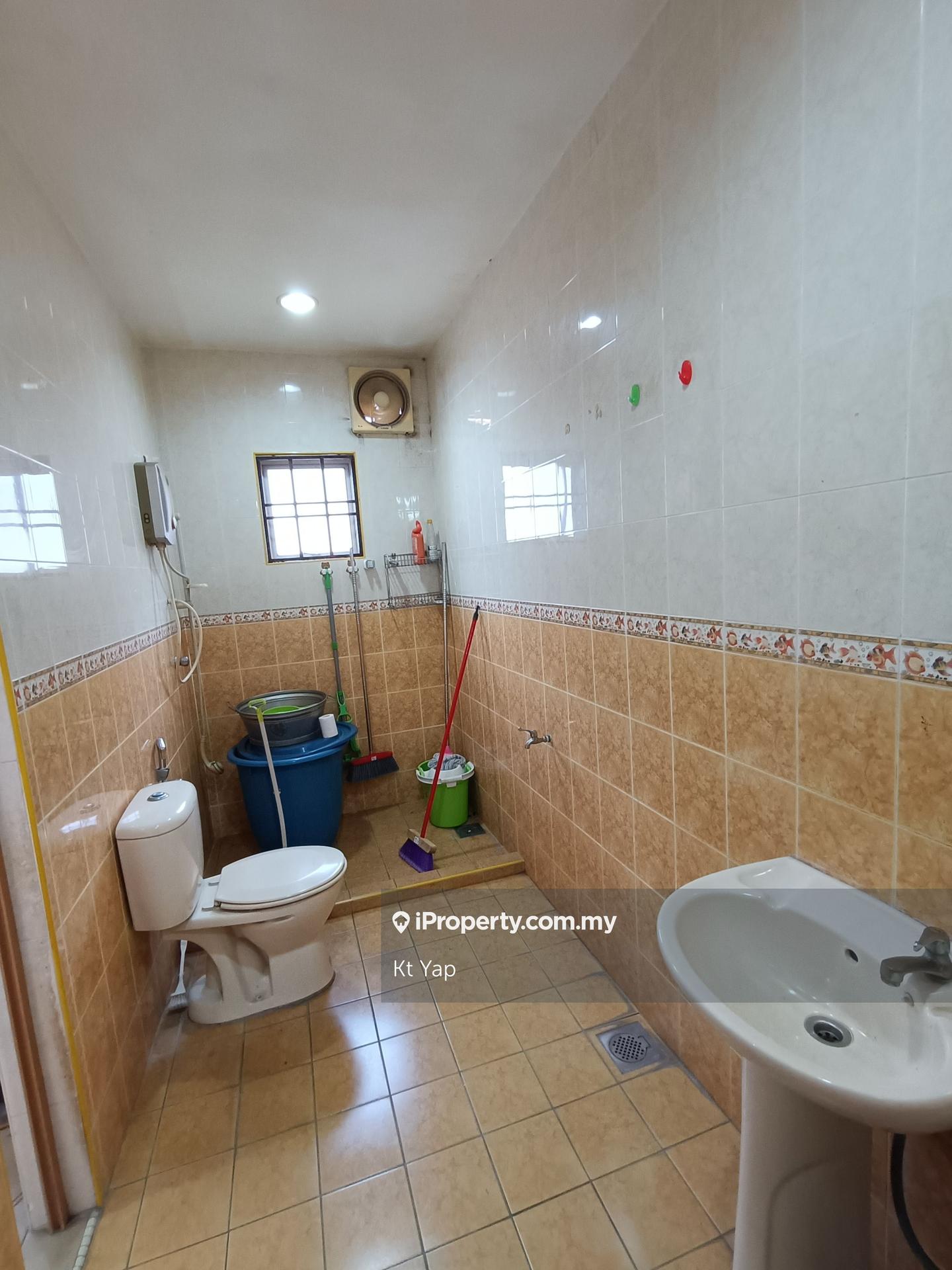 Rumah Berangkai 2 Tingkat untuk Dijual di Taman Sungai Besi Indah, Balakong, Sungai Besi, Seri Kembangan oleh Kt Yap - iProperty.com.my