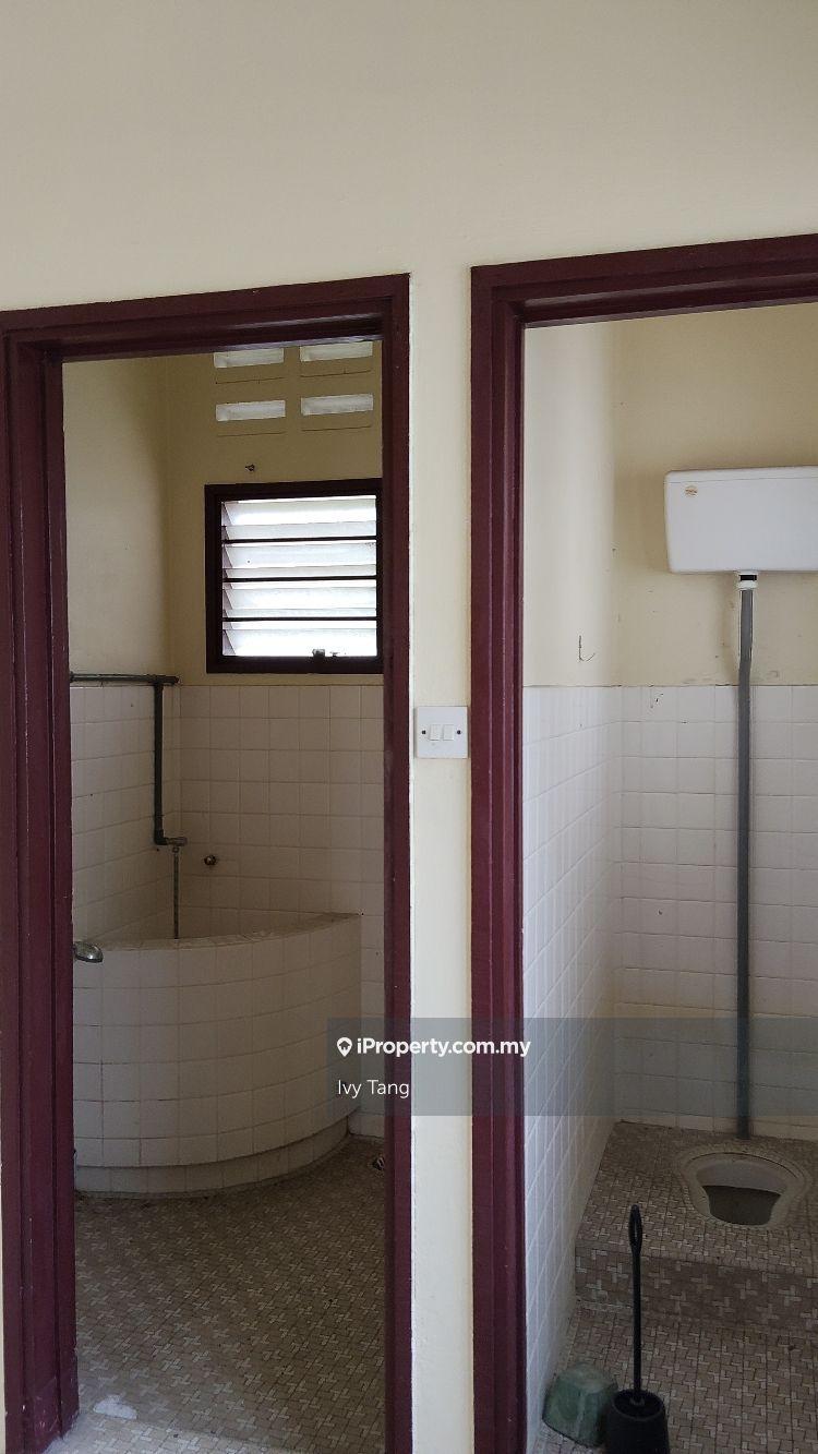 Banglo untuk Dijual di Taman golf, Ipoh perak, Ipoh oleh Ivy Tang - iProperty.com.my