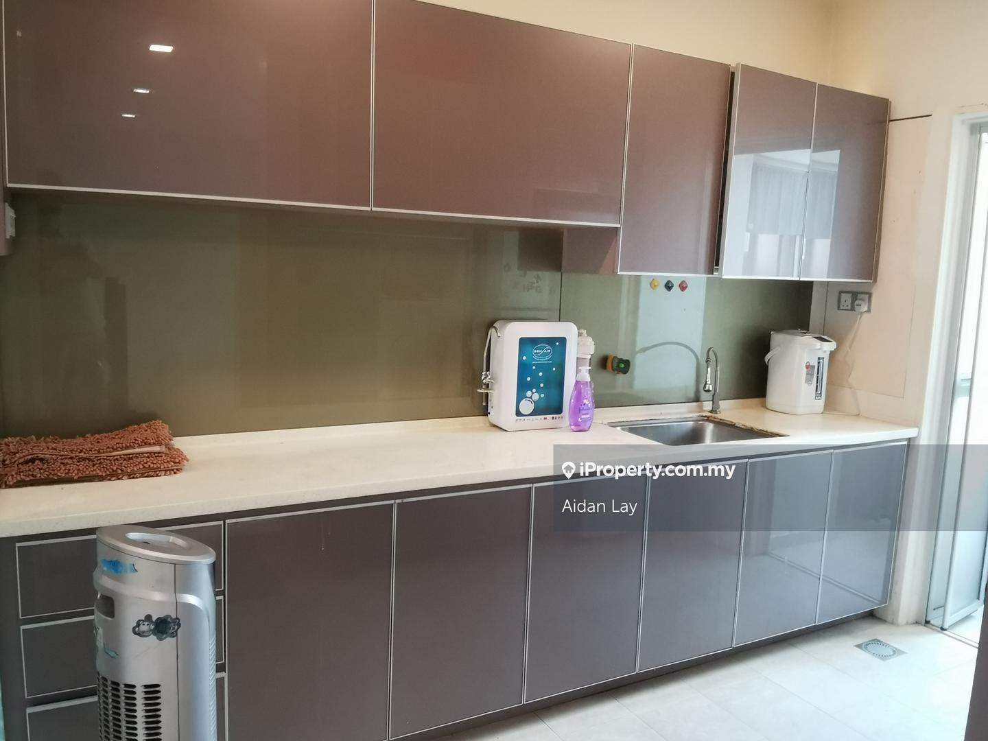 Townhouse for Sale in Kampung Sungai Kayu Ara, Petaling Jaya by Aidan Lay - iProperty.com.my