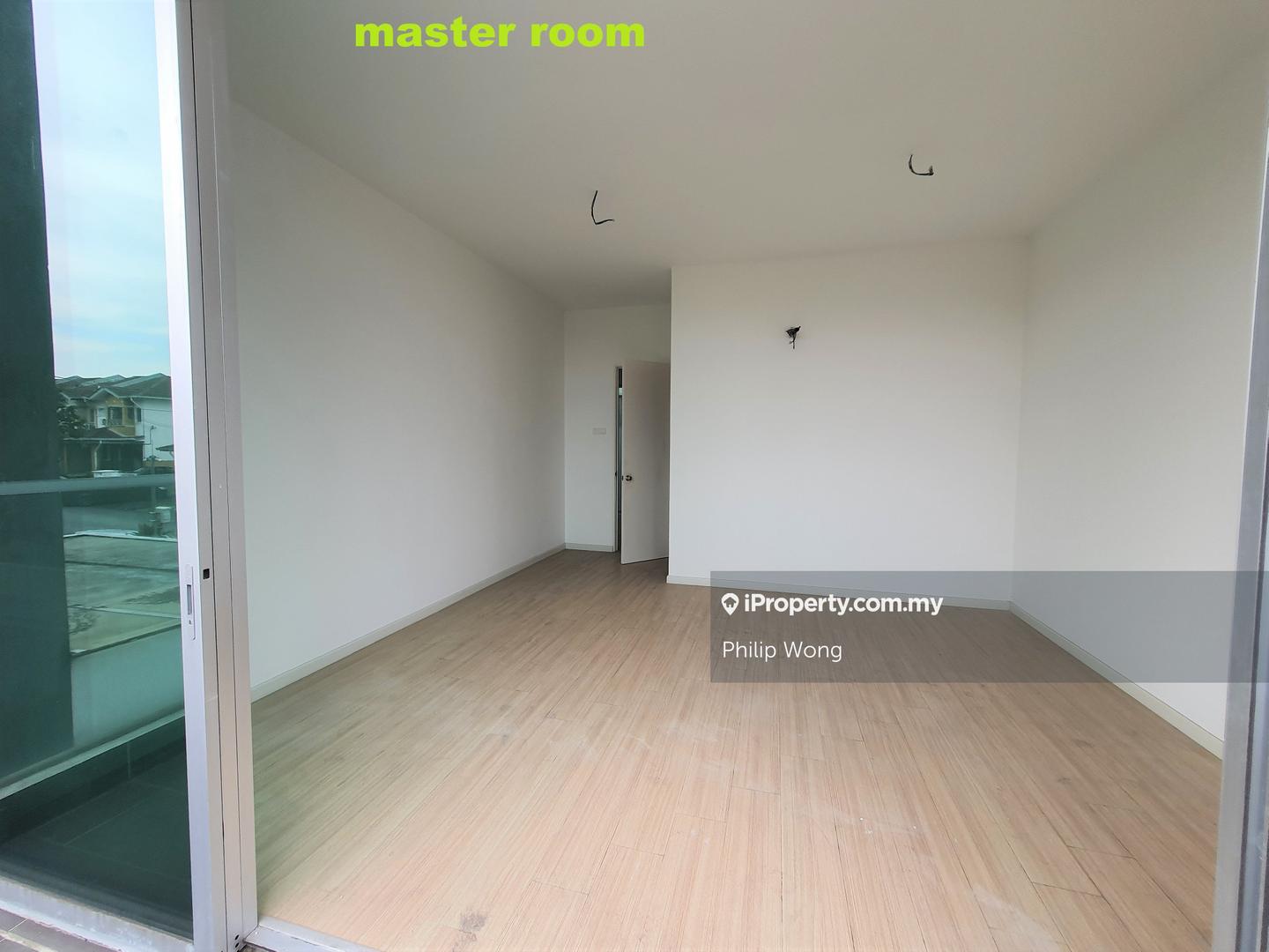 Rumah Berangkai 2 Tingkat untuk Dijual di Taman Lestari Putra, Seri Kembangan oleh Philip Wong - iProperty.com.my