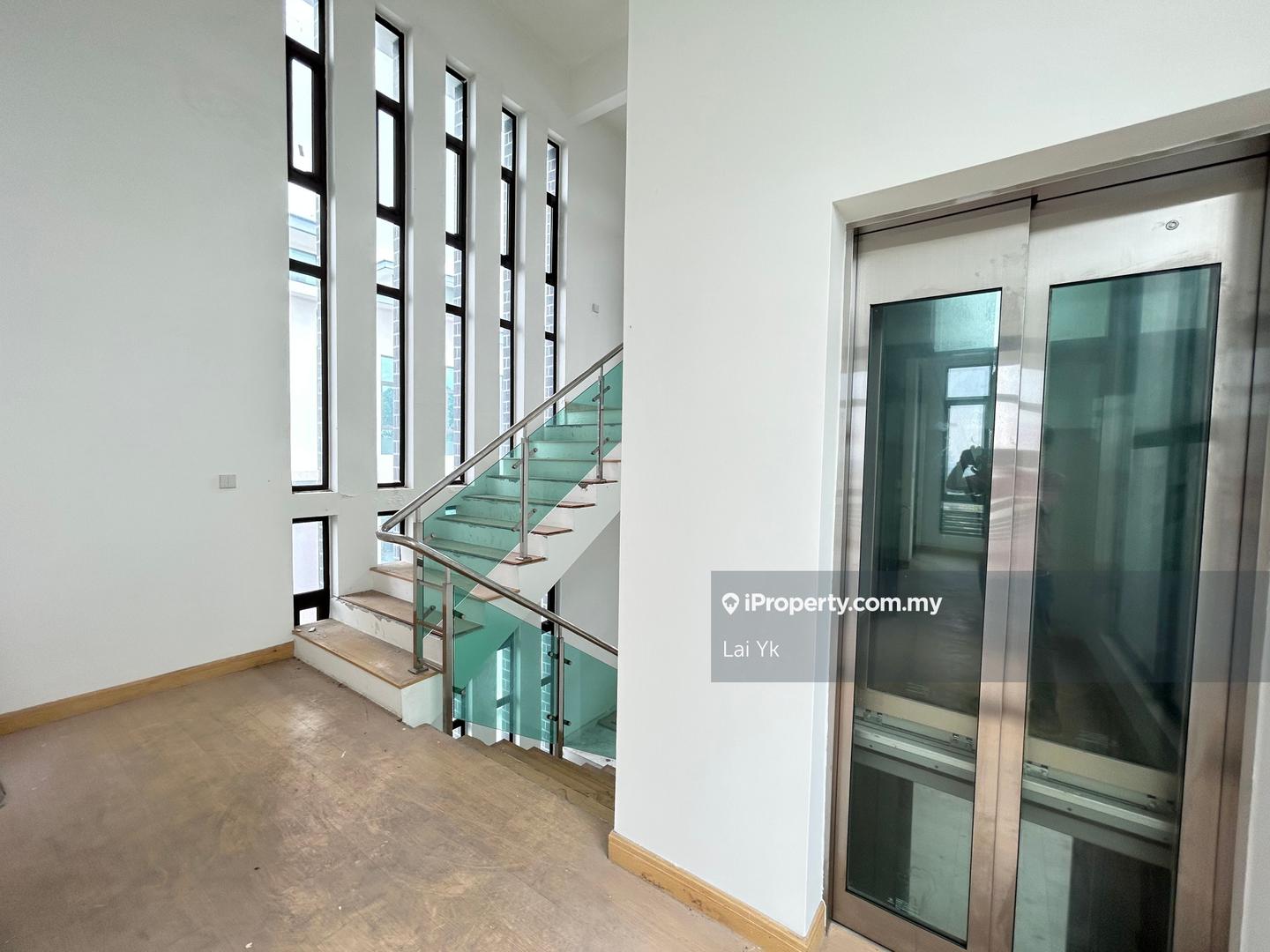 Rumah Berkembar untuk Dijual di Putra Heights, Subang Jaya oleh Lai Yk - iProperty.com.my