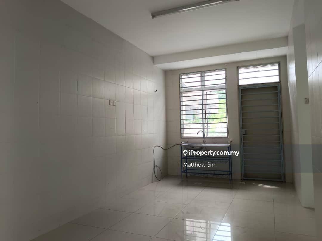 Semi-Detached House for Sale in Bandar Saujana Putra, Jenjarom by Matthew Sim - iProperty.com.my