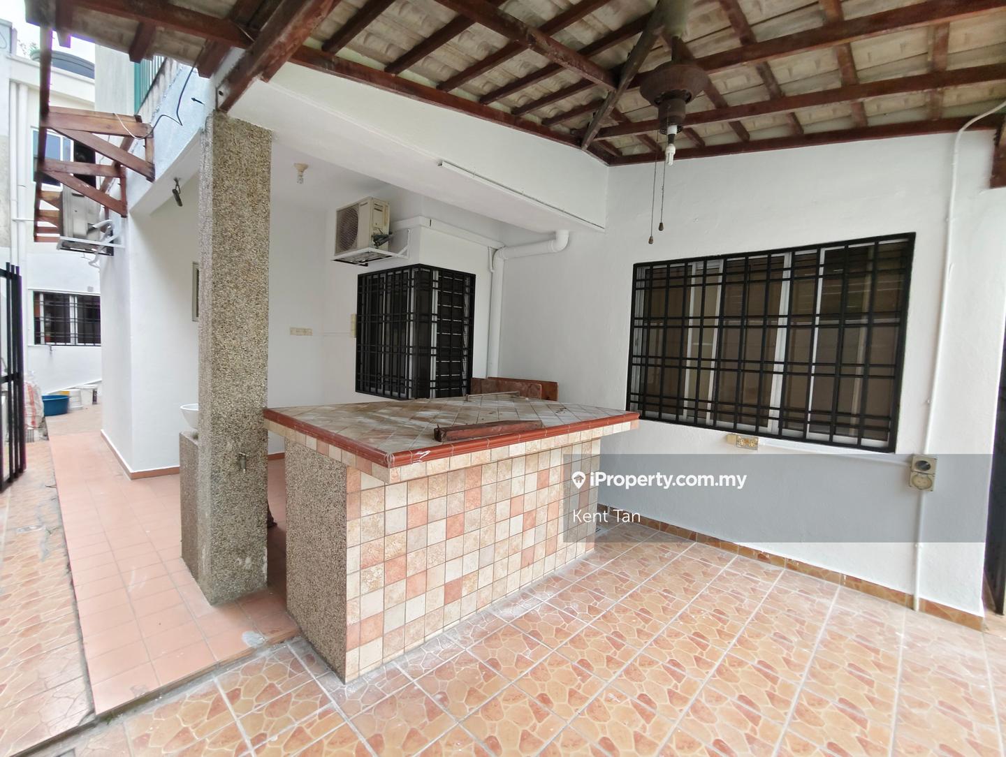 Townhouse for Rent in Taman Equine Park, Seri Kembangan by Kent Tan - iProperty.com.my