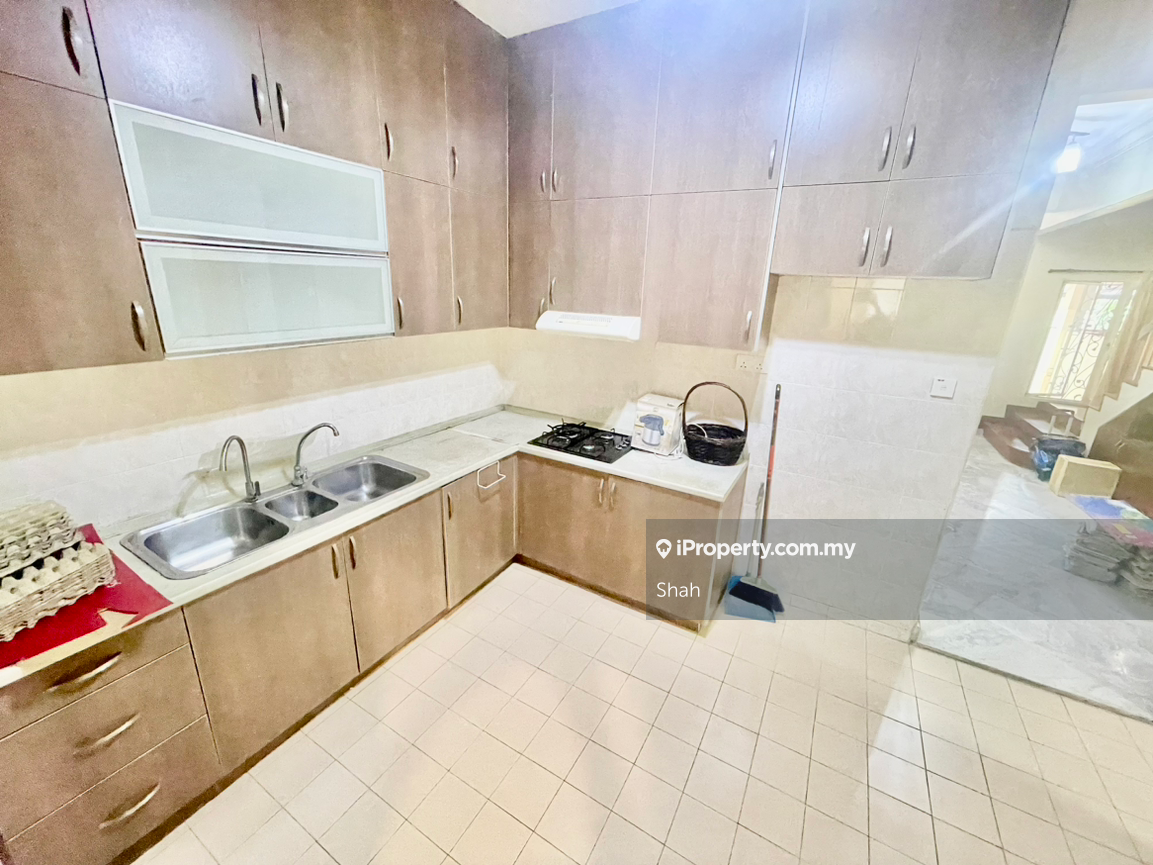 Rumah Berangkai 2 Tingkat untuk Dijual di Kelana Jaya, Petaling Jaya oleh Shah - iProperty.com.my