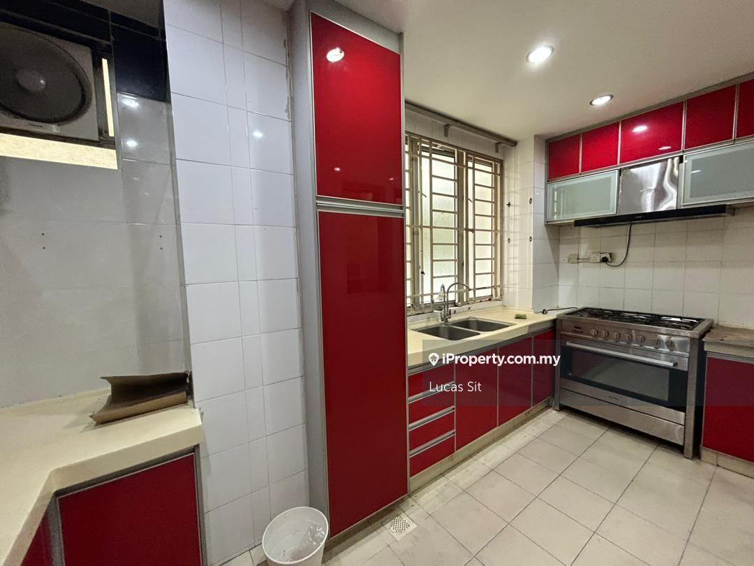 Condominium for Sale in Platinum Hill PV 8 by Lucas Sit - iProperty.com.my