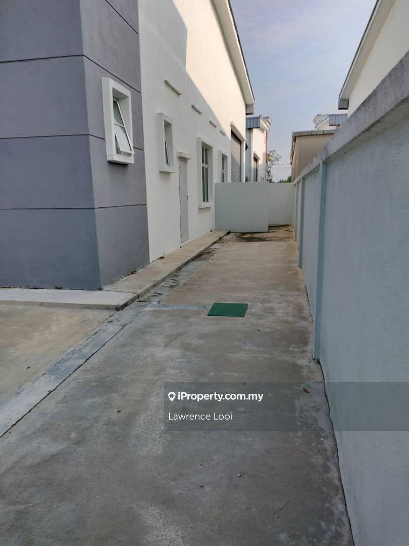 Semi-D Kilang untuk Dijual di Taman Angkasa Nuri, Durian Tunggal oleh Lawrence Looi - iProperty.com.my