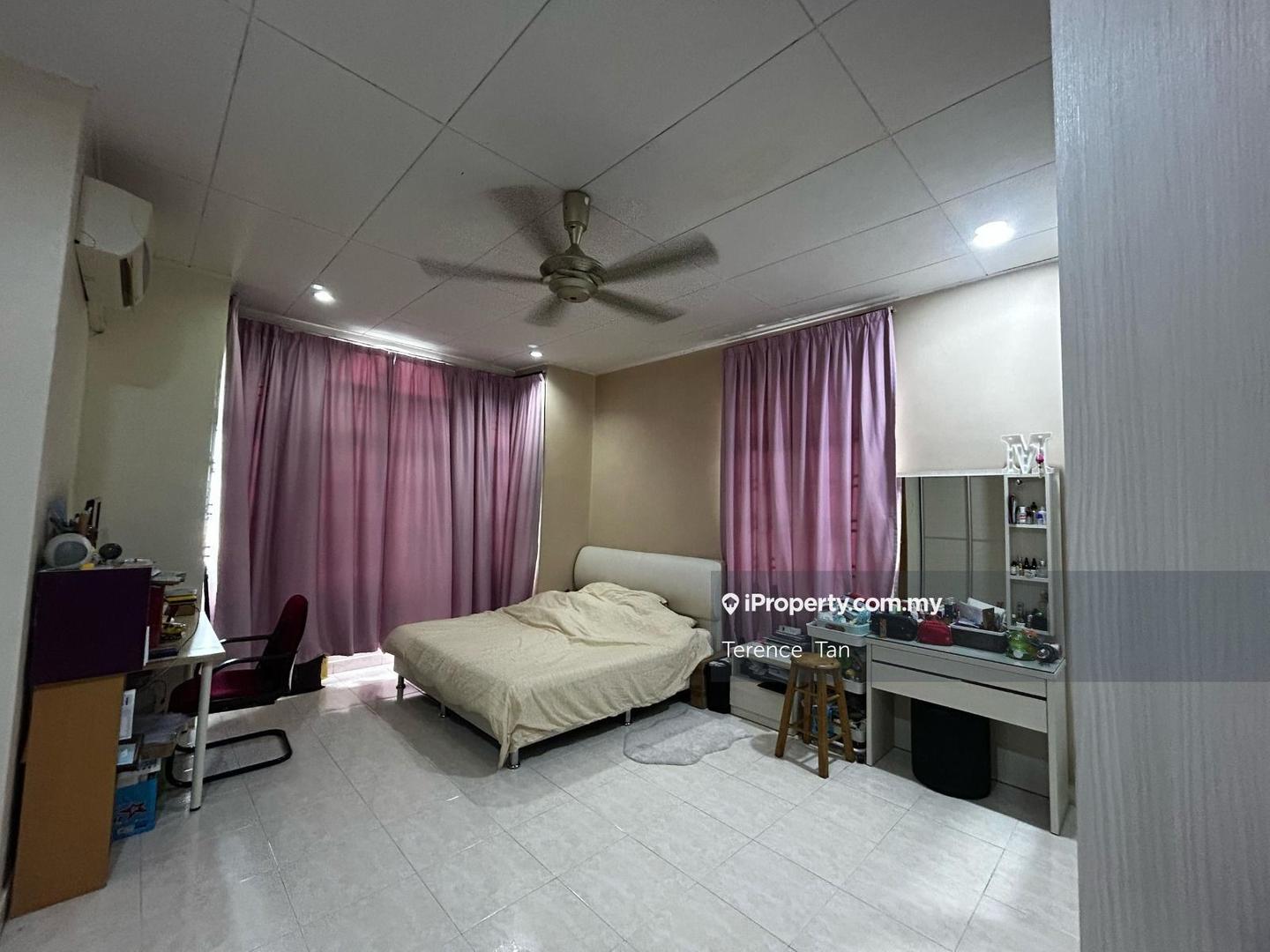 Rumah Berangkai 2 Tingkat untuk Dijual di Taman Bestari Indah, Ulu Tiram oleh Terence Tan - iProperty.com.my