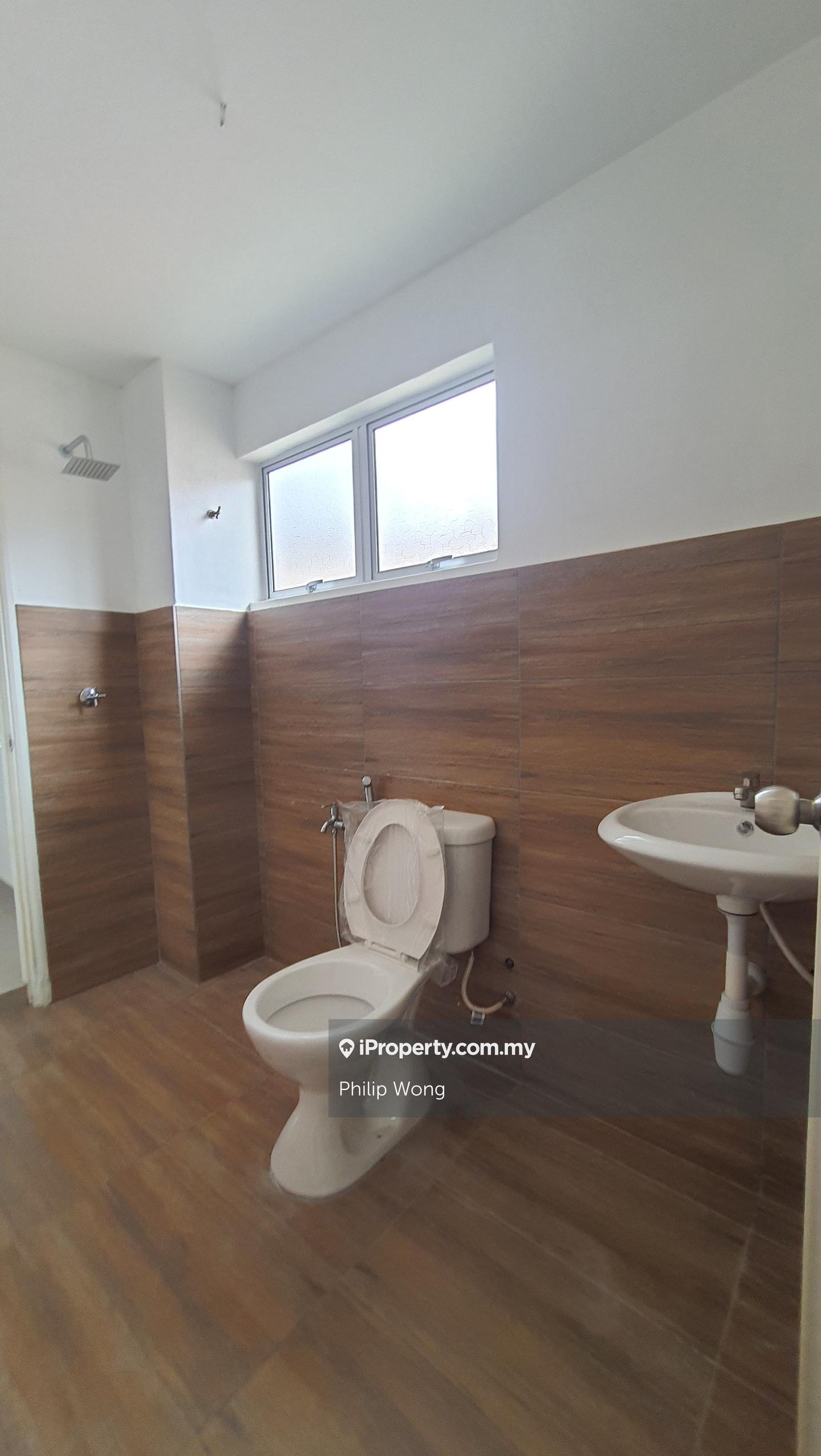 Rumah Berangkai 2 Tingkat untuk Dijual di Taman Serdang Raya, Seri Kembangan oleh Philip Wong - iProperty.com.my