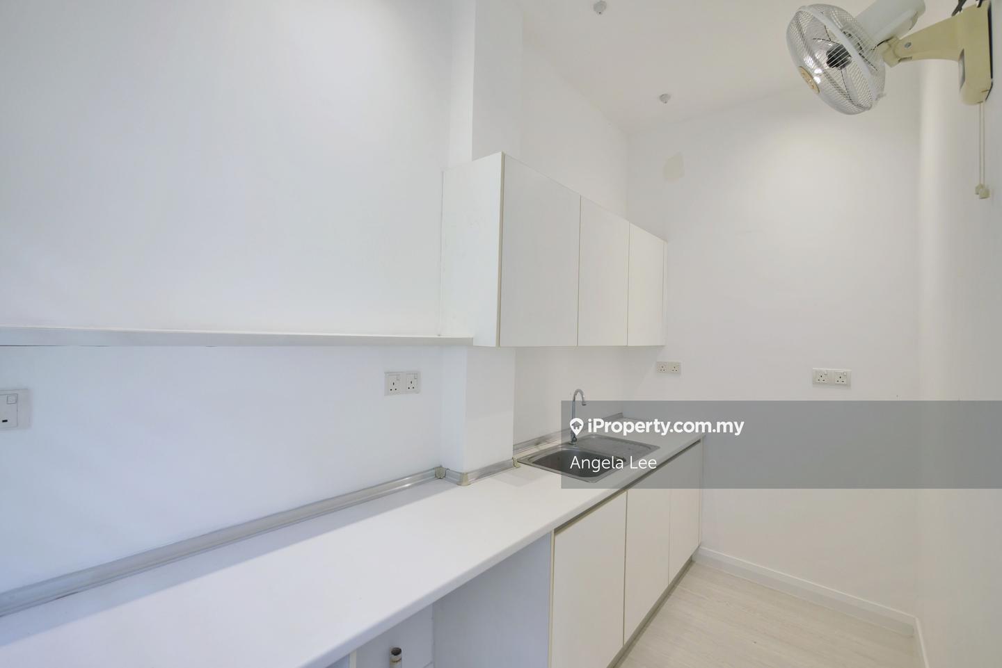 Rumah Teres untuk Dijual di Medan Damansara, Damansara Heights oleh Angela Lee - iProperty.com.my