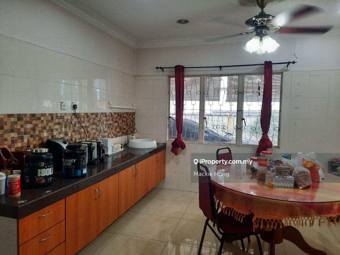 Bungalow House for Sale in Seksyen 14, Petaling Jaya by Mackie Hong - iProperty.com.my