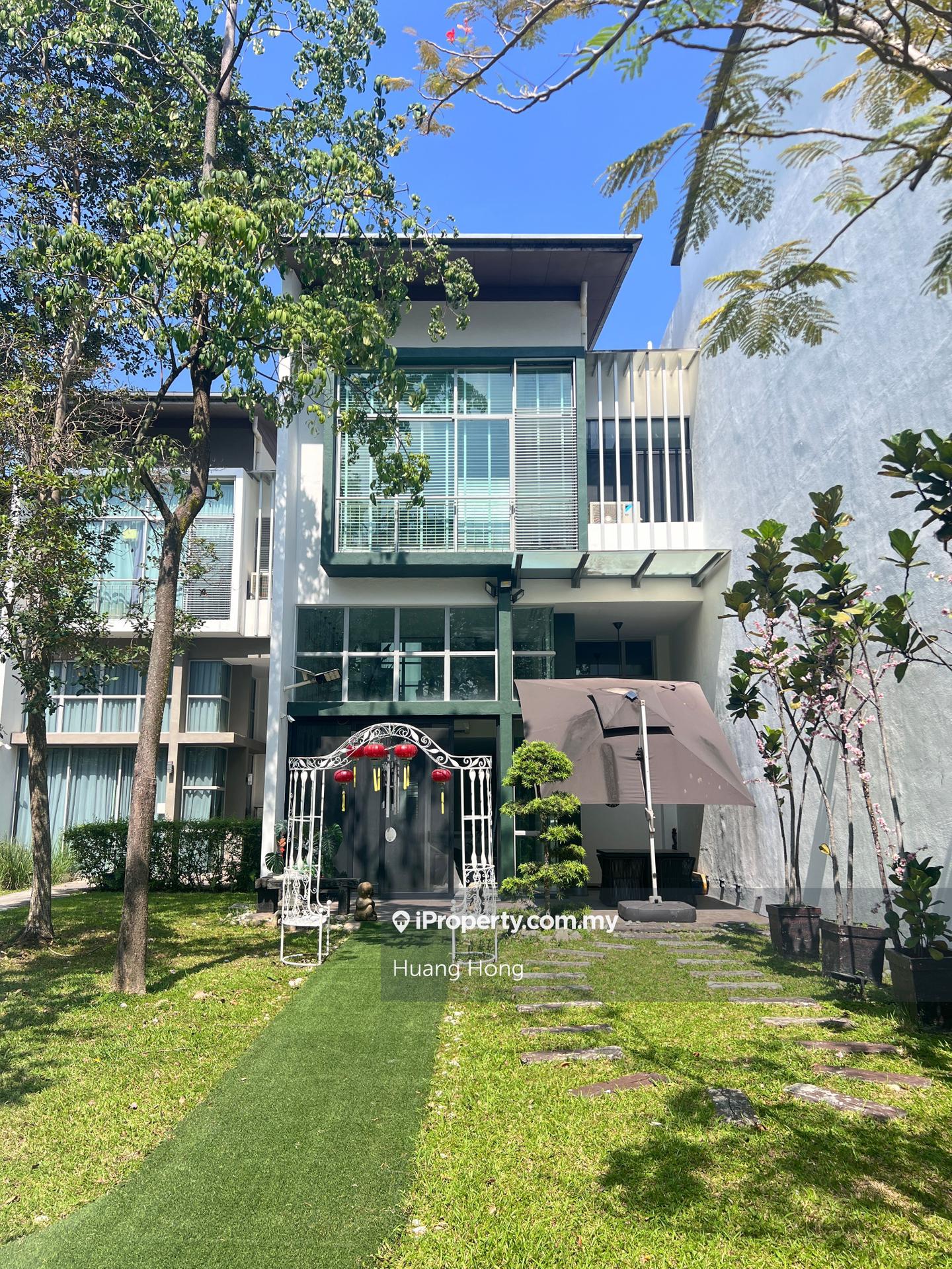 Rumah Berangkai 3 Tingkat untuk Dijual di Schubert, Symphony Hills, Cyberjaya oleh Huang Hong - iProperty.com.my