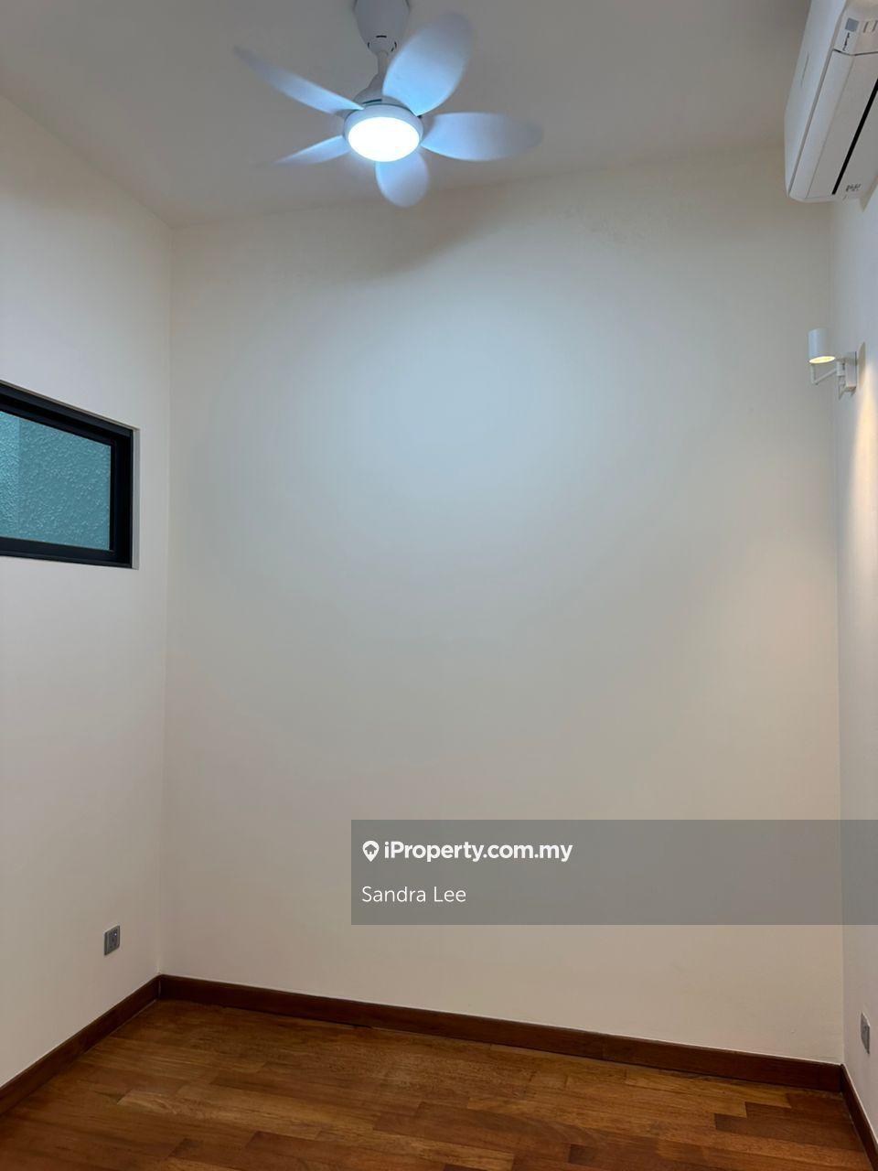 Service Residence for Sale in Senada Residence @ KLGCC Resort by Sandra Lee - iProperty.com.my