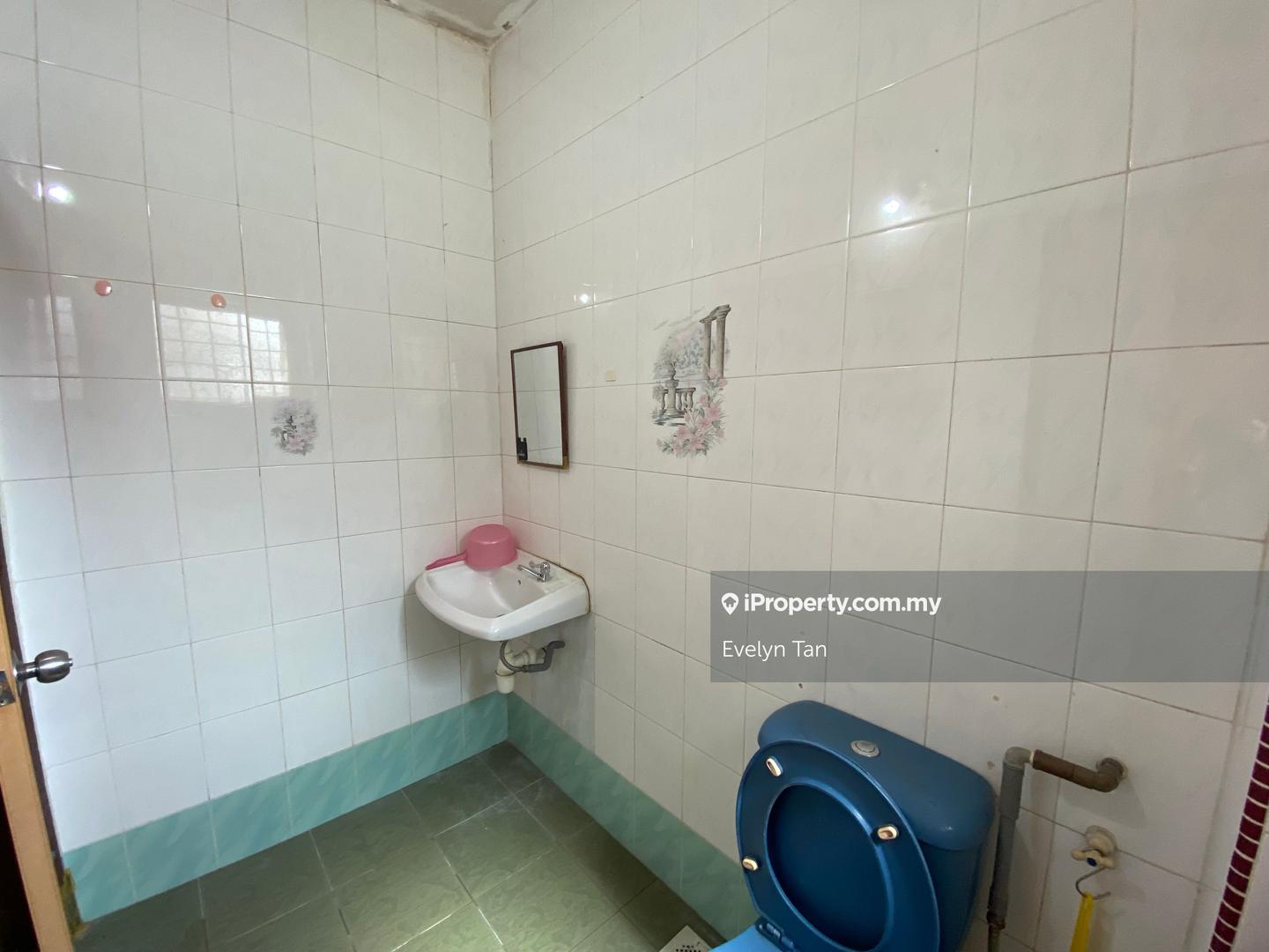 Rumah Berangkai 2 Tingkat untuk Dijual di Subang Jaya, Selangor oleh Evelyn Tan - iProperty.com.my