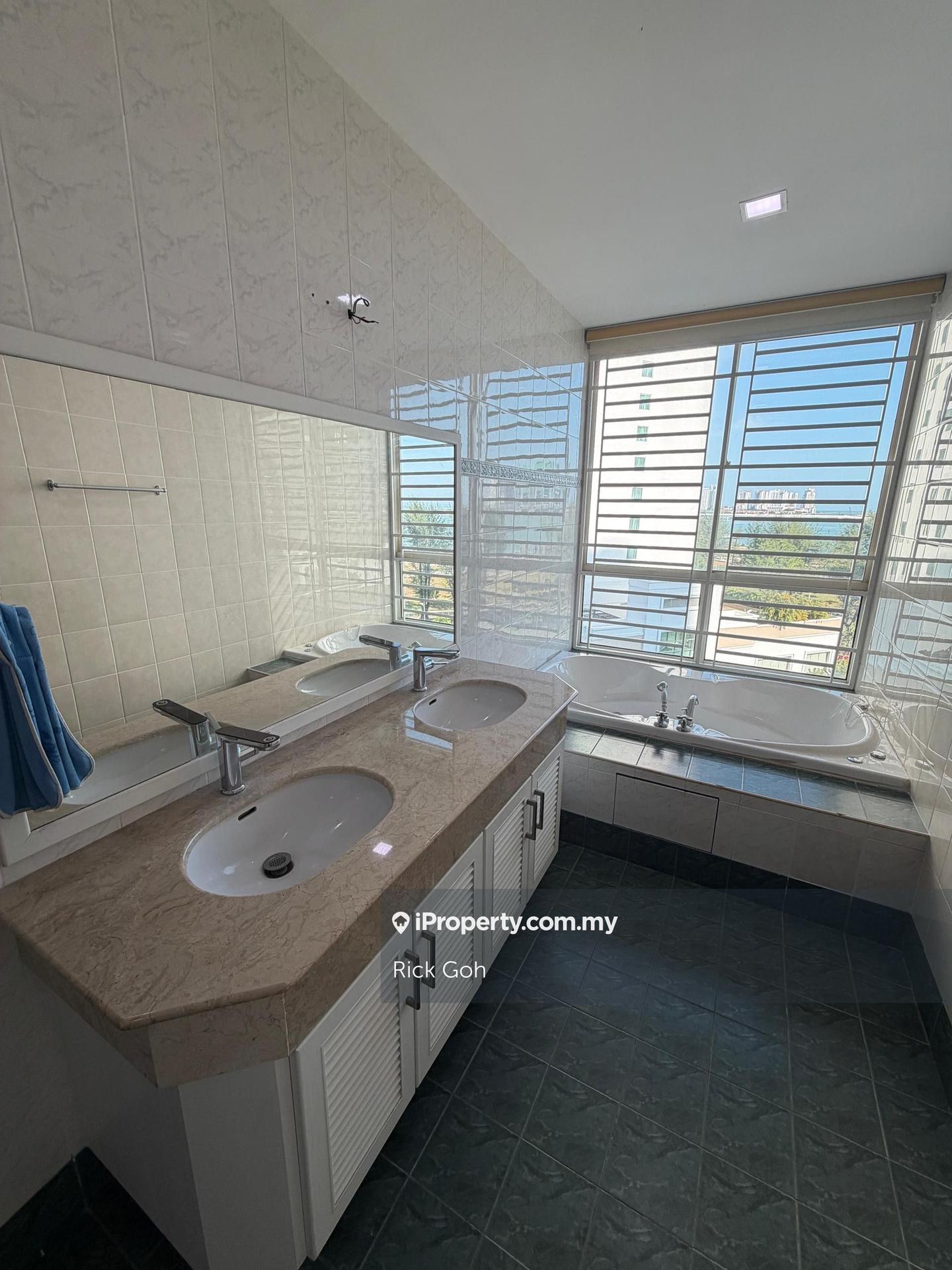 Condominium for Rent in Gurney Beach Resort by Rick Goh - iProperty.com.my