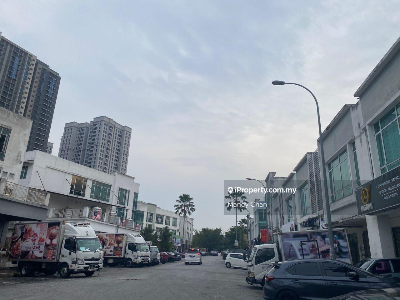 Pejabat-Runcit untuk Dijual di Taman Equine, Seri Kembangan oleh Mandy Chan - iProperty.com.my