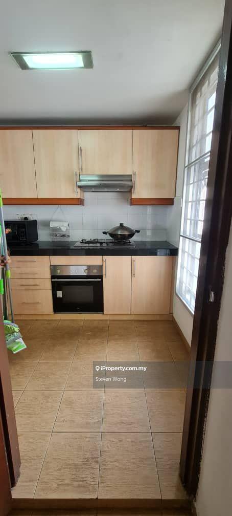 Kondominium untuk Dijual di Impiana On The Waterfront Condominium oleh Steven Wong - iProperty.com.my