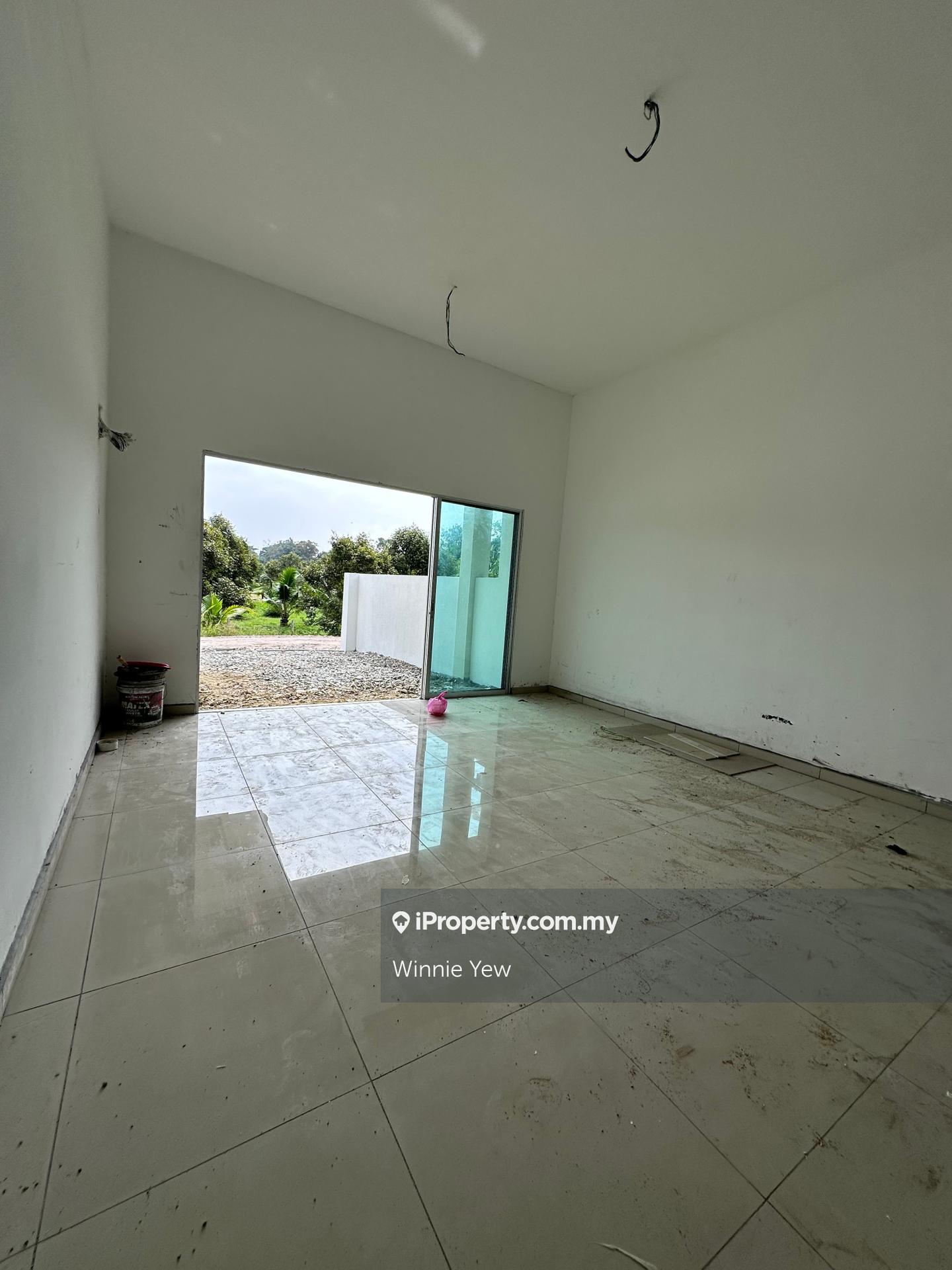 Rumah Berkembar untuk Dijual di SETINGKAT BERKEMBAR TMN CERIA JUASSEH KUALA PILAH, Juasseh oleh Winnie  Yew - iProperty.com.my