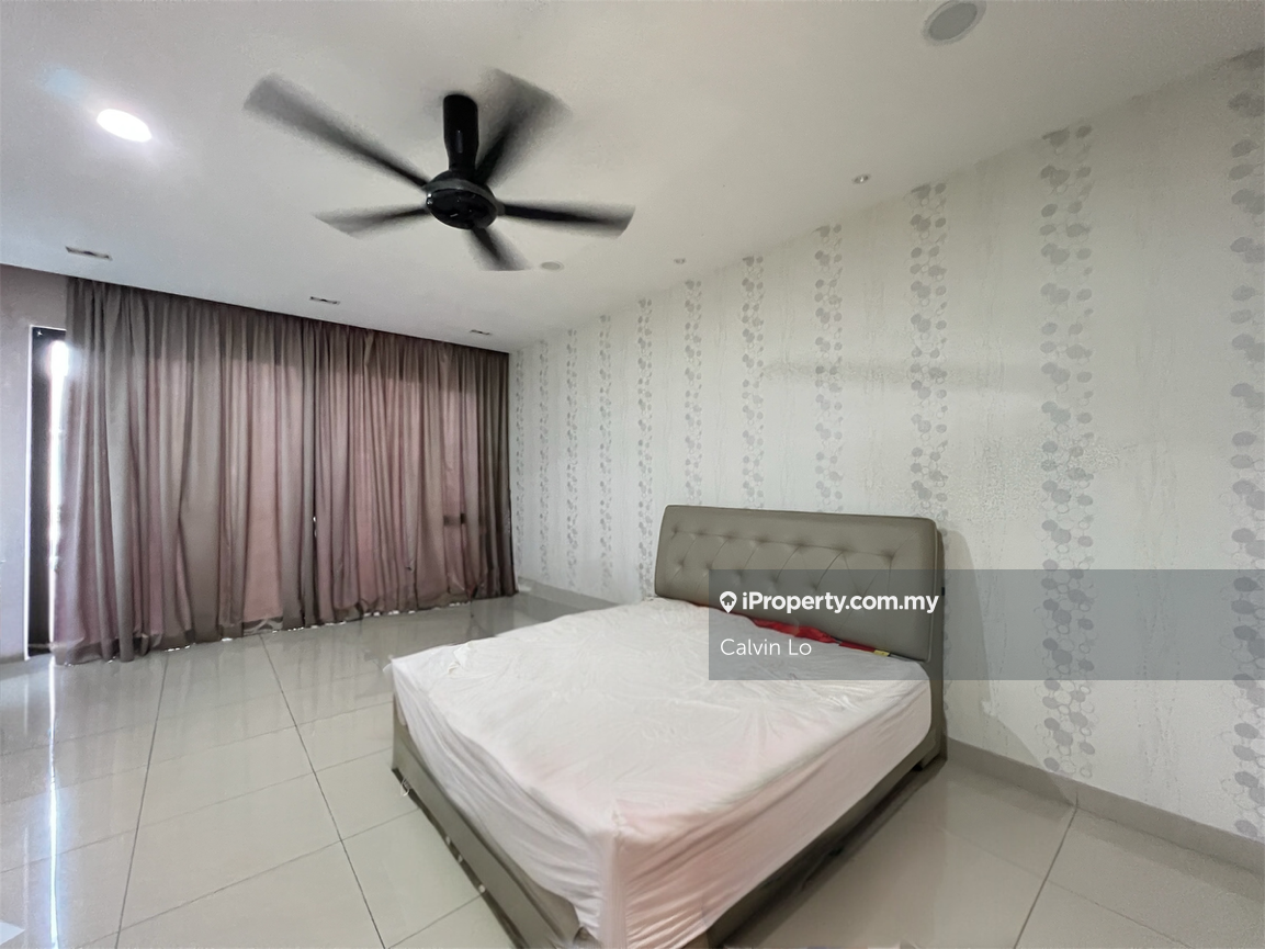 Rumah Berangkai 3 Tingkat untuk Dijual di Kinrara Residence, Puchong oleh Calvin Lo - iProperty.com.my
