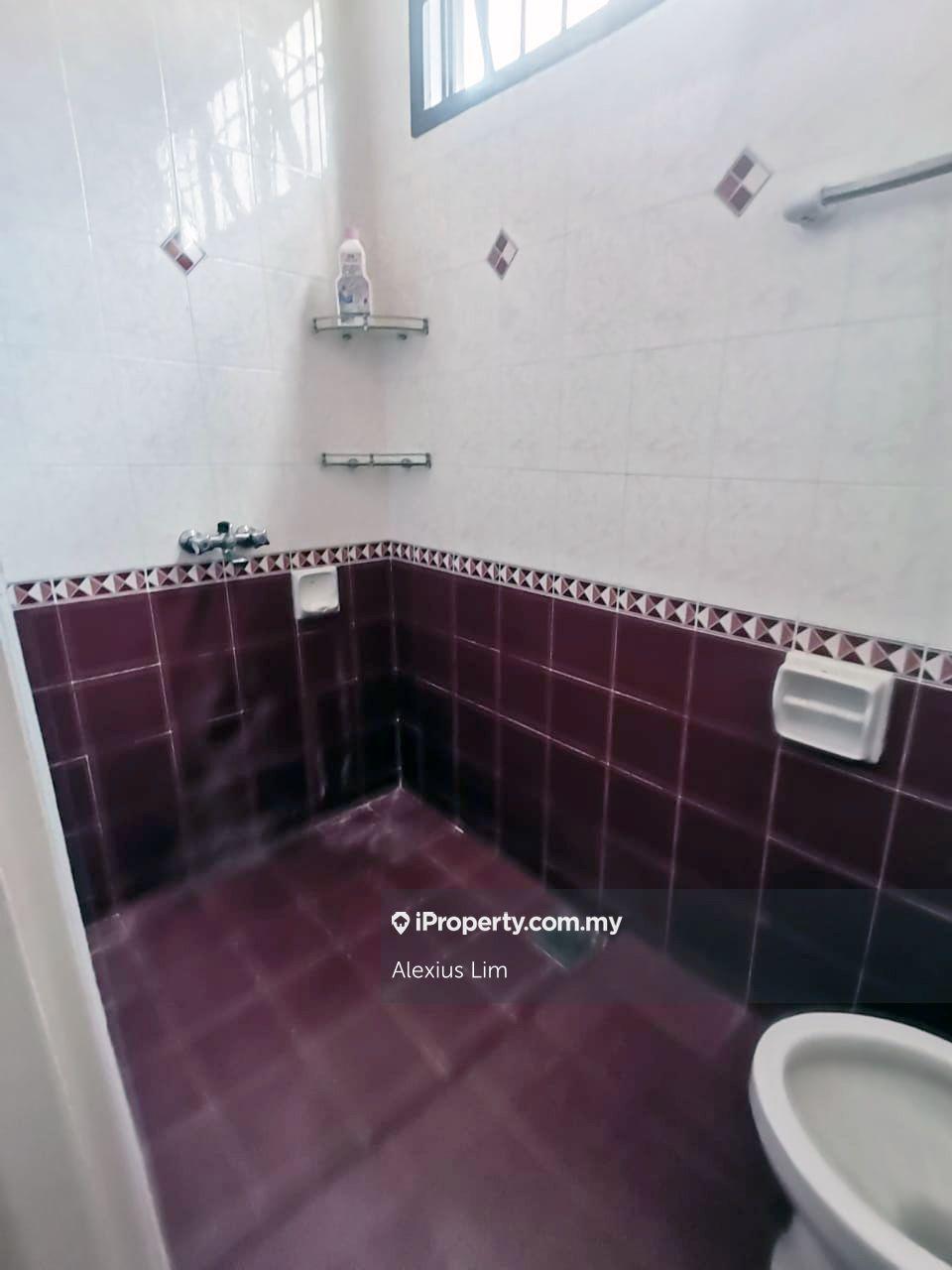 Rumah Berangkai 2 Tingkat untuk Dijual di Taman Sutera @ Perling, Perling oleh Alexius Lim - iProperty.com.my