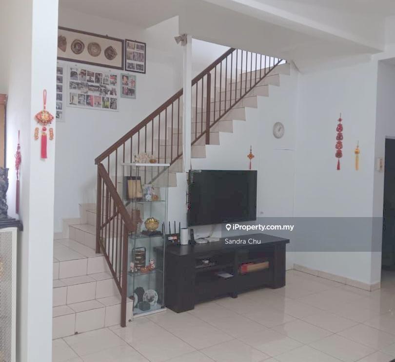 Rumah Berangkai 2 Tingkat untuk Dijual di Taman Prima Tropika, Seri Kembangan oleh Sandra Chu - iProperty.com.my
