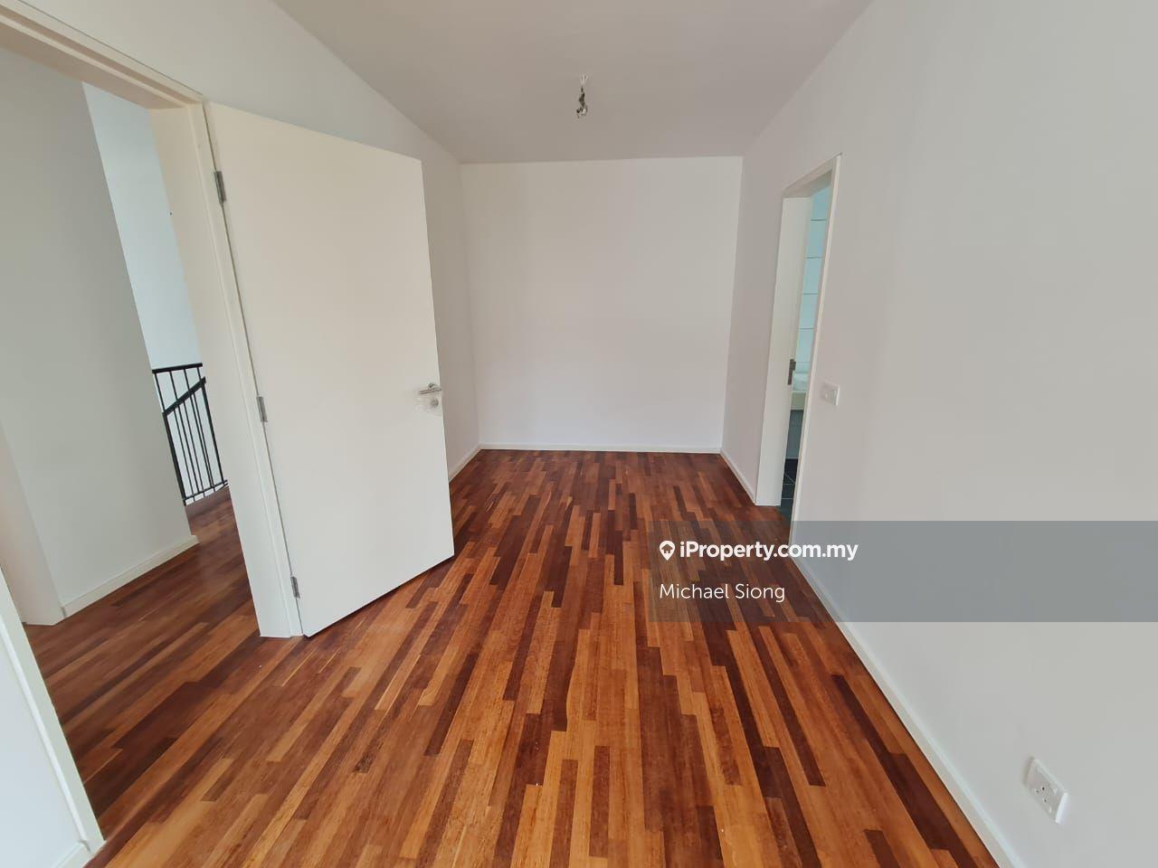 Rumah Berangkai 3 Tingkat untuk Dijual di Tamansari Amaryllis , Rawang , 3 Storey , End Lot, Rawang oleh Michael Siong - iProperty.com.my