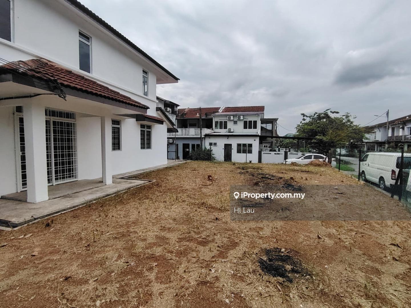 Rumah Berangkai 2 Tingkat untuk Dijual di Taman Tasik Kesuma 2 Sty Free hold Corner House, Semenyih oleh Hl Lau - iProperty.com.my