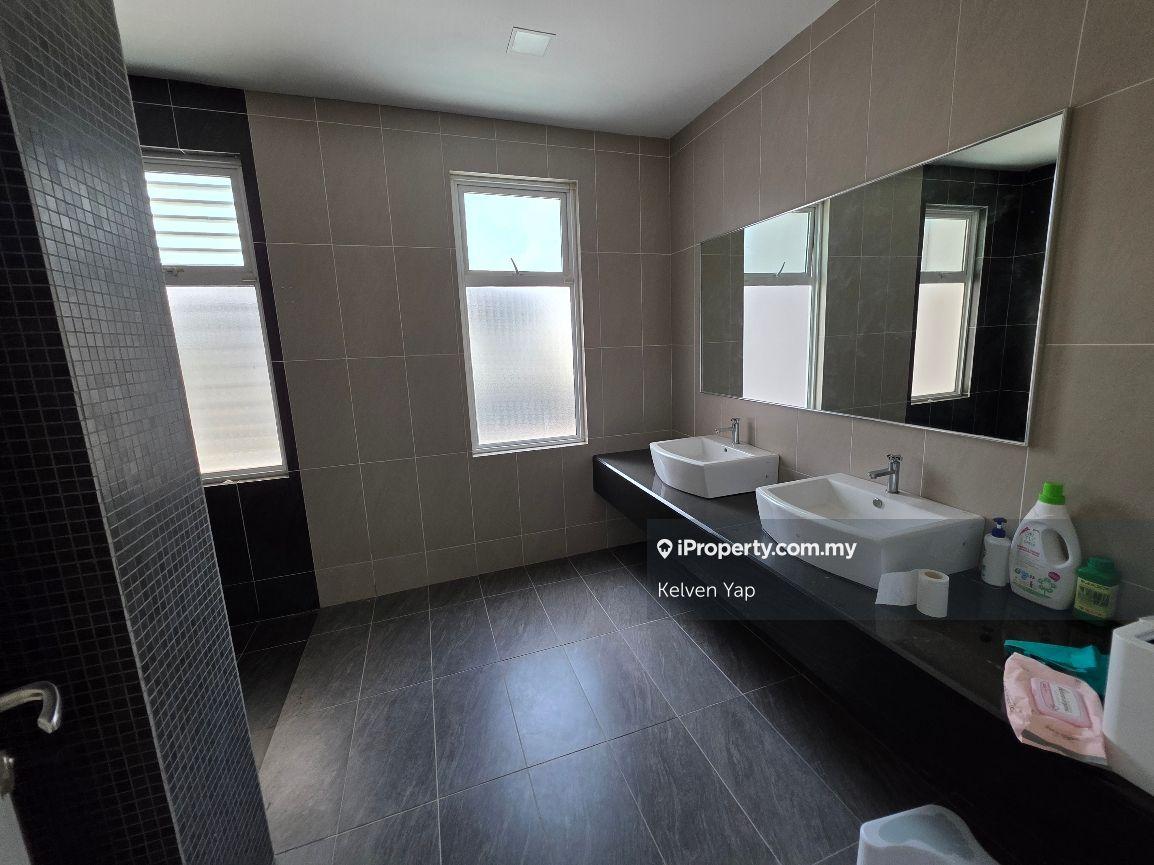 Rumah Berkembar untuk Dijual di Bandar Bukit Tinggi, Klang oleh Kelven Yap - iProperty.com.my