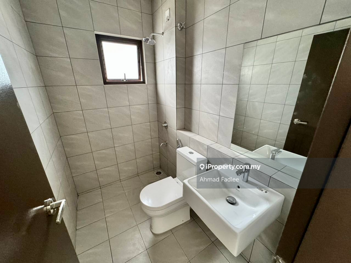 Rumah Berangkai 2 Tingkat untuk Disewa di Bandar Serenia, Dengkil oleh Ahmad Fadlee - iProperty.com.my