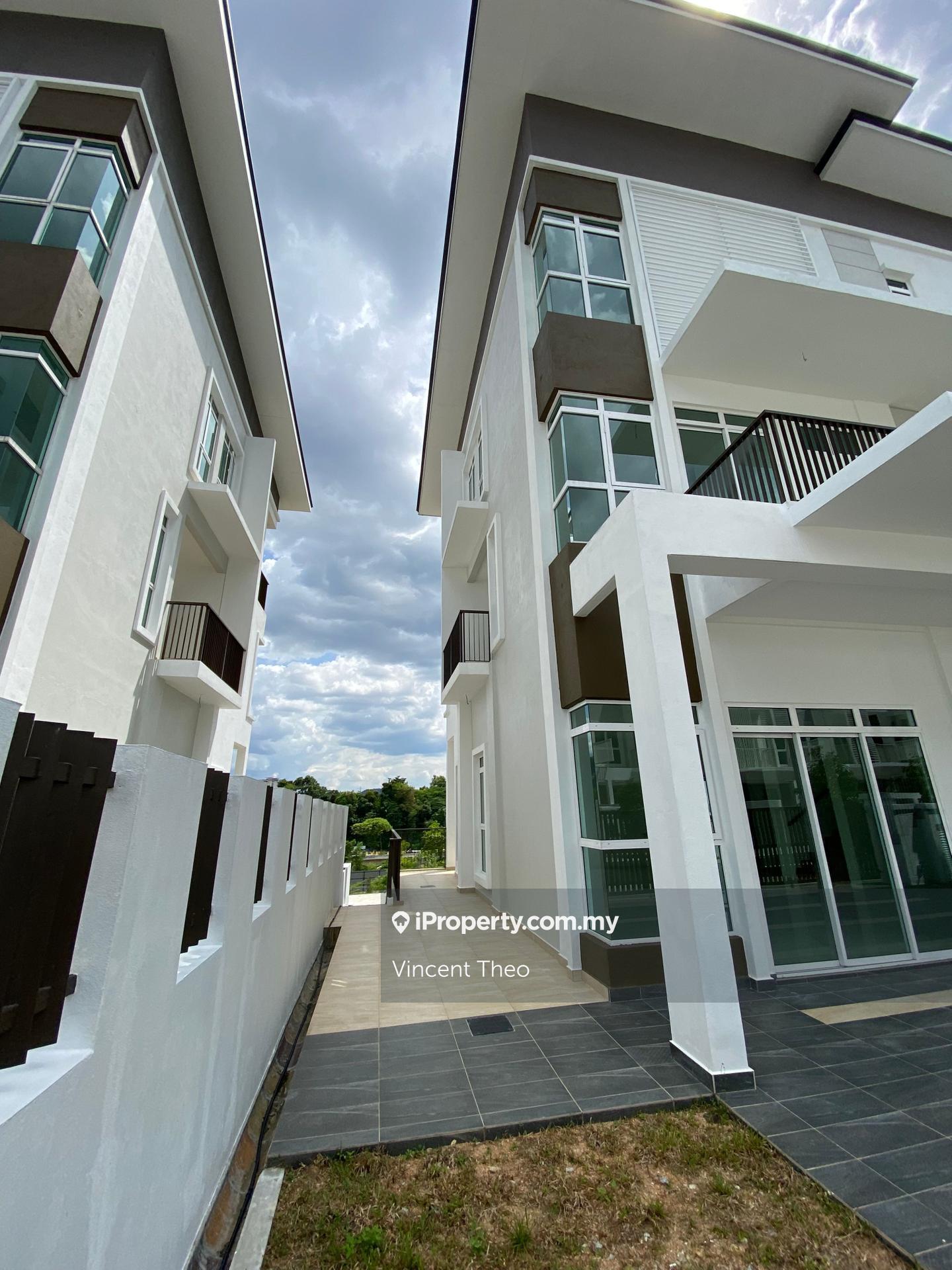 Semi-Detached House for Sale in puncak indah ampang, Ampang by Vincent Theo - iProperty.com.my