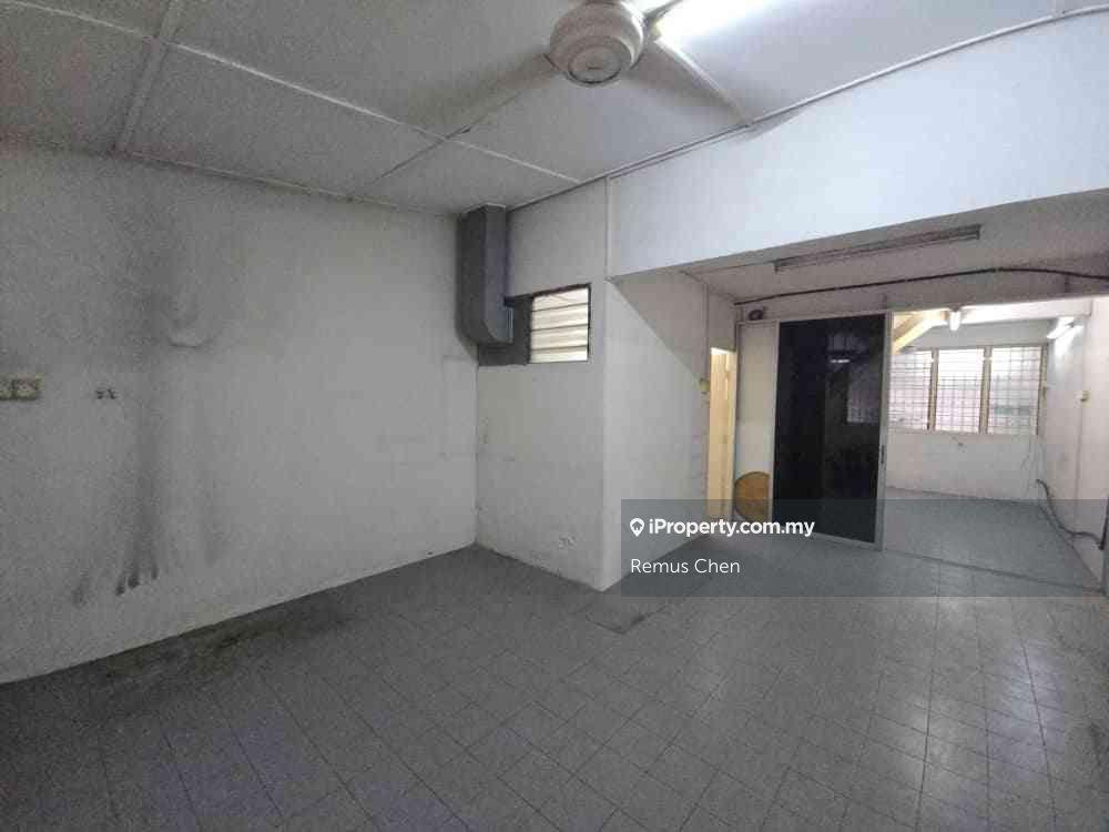 2-storey Terraced House for Sale in Taman Universiti Indah, Seri Kembangan by Remus Chen - iProperty.com.my