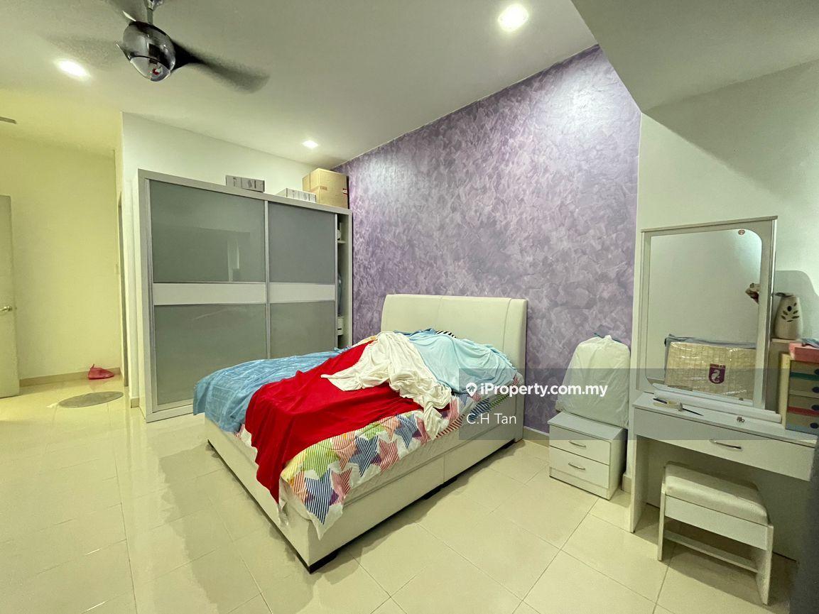 3-storey Terraced House for Sale in New Green Park, Rawang by C.H Tan - iProperty.com.my
