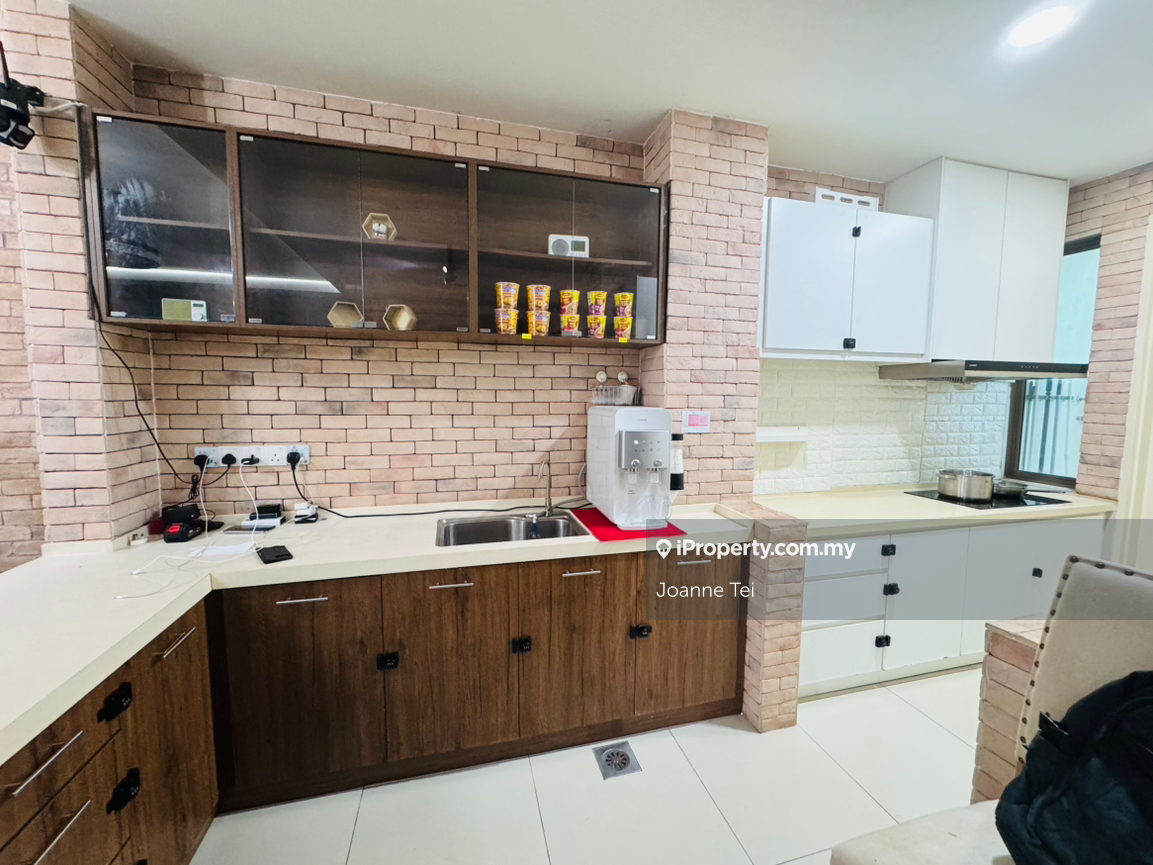 Rumah Berangkai 3 Tingkat untuk Dijual di Lake Point Residence, Cyberjaya oleh Joanne Tei - iProperty.com.my