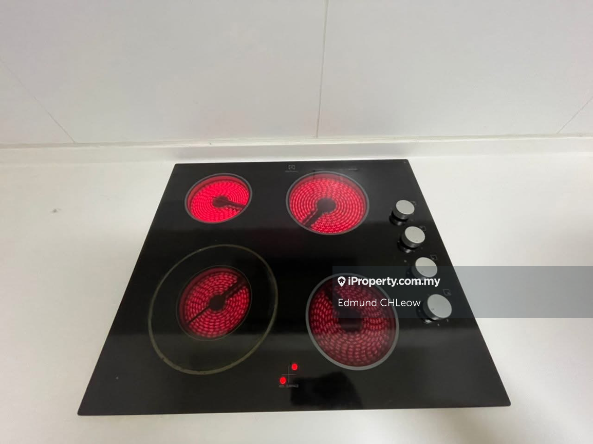 Service Residence for Rent in SqWhere Service Apartments by Edmund CHLeow - iProperty.com.my