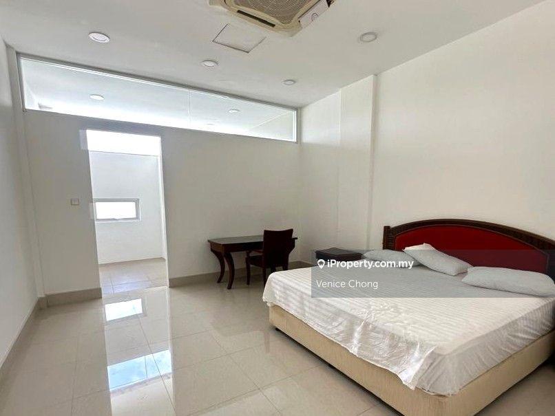 Bungalow House for Sale in Mines Resort City, Seri Kembangan by Venice Chong - iProperty.com.my