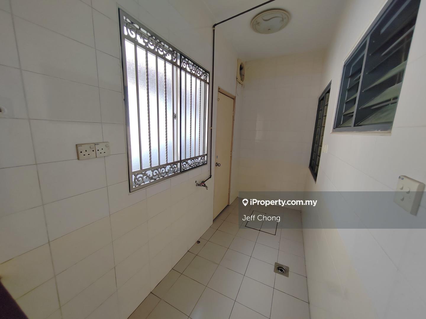 Rumah Berangkai 2.5 Tingkat untuk Dijual di Taman Puchong Impian, Puchong oleh Jeff Chong - iProperty.com.my