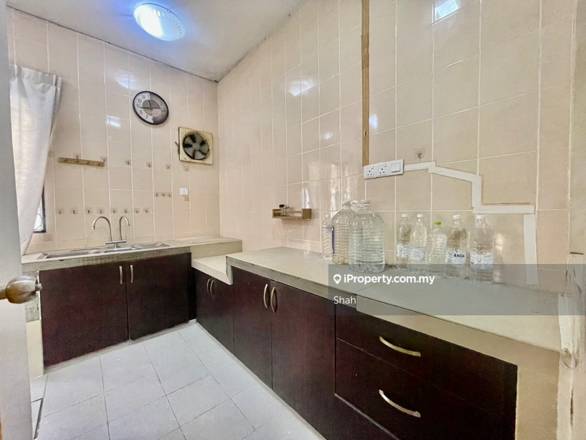 Rumah Berangkai 2 Tingkat untuk Dijual di Kelana Jaya, Petaling Jaya oleh Shah - iProperty.com.my