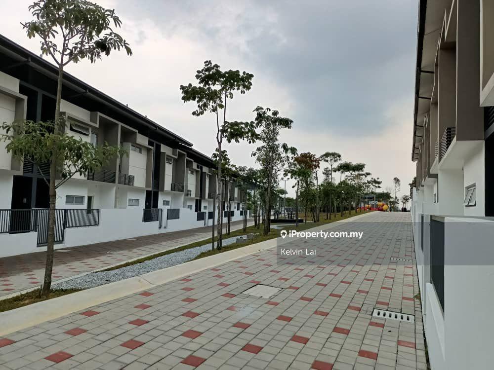 Rumah Berangkai 2 Tingkat untuk Dijual di Kota Emerald, Rawang oleh Kelvin Lai - iProperty.com.my