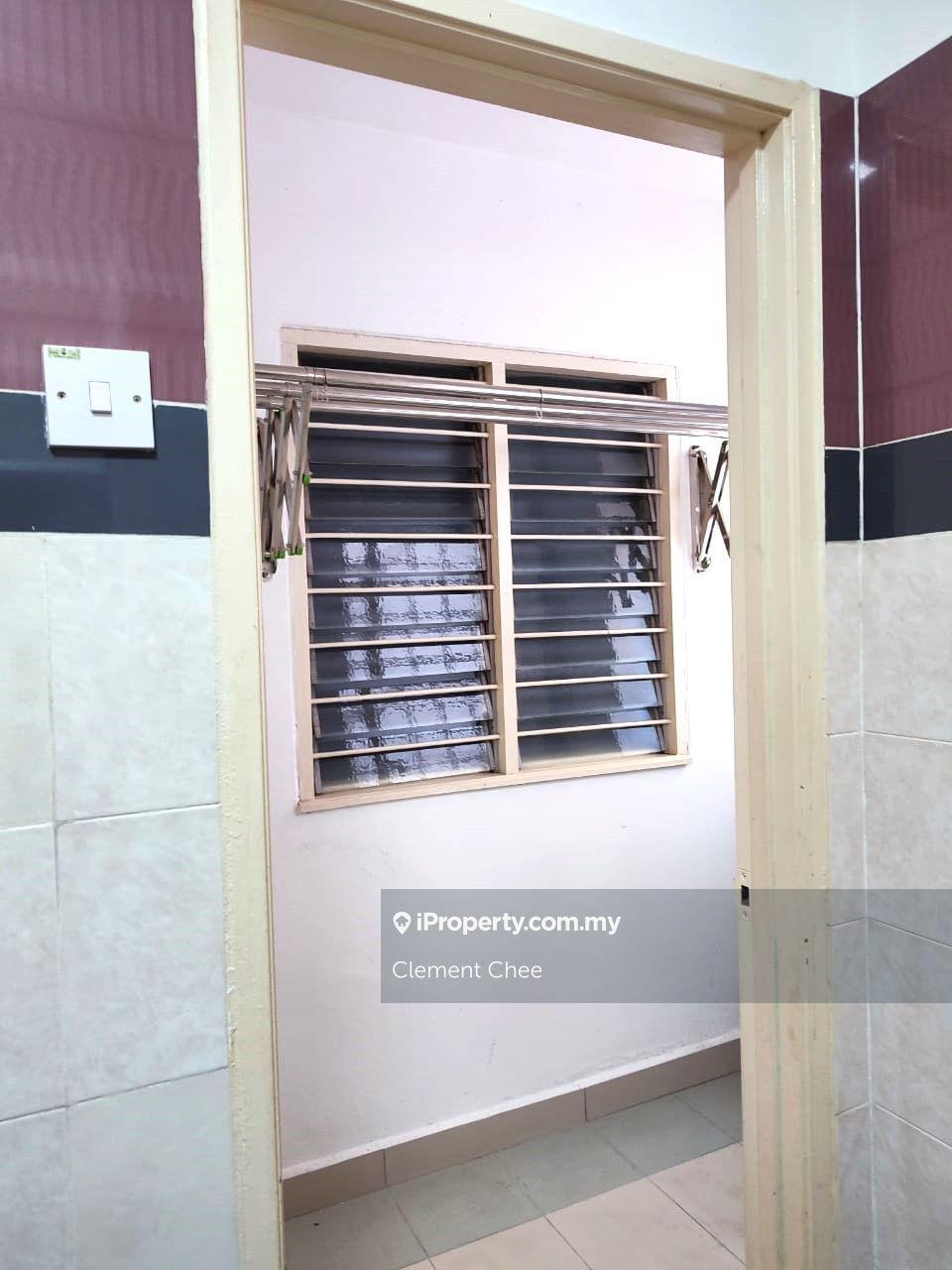 Apartment for Sale in Meranti Apartment by Clement Chee - iProperty.com.my