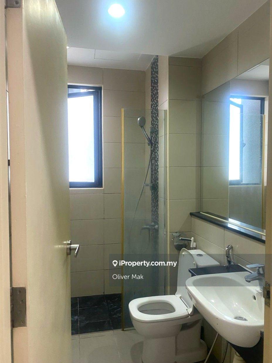 Kondominium untuk Dijual di KM1 West oleh Oliver Mak - iProperty.com.my