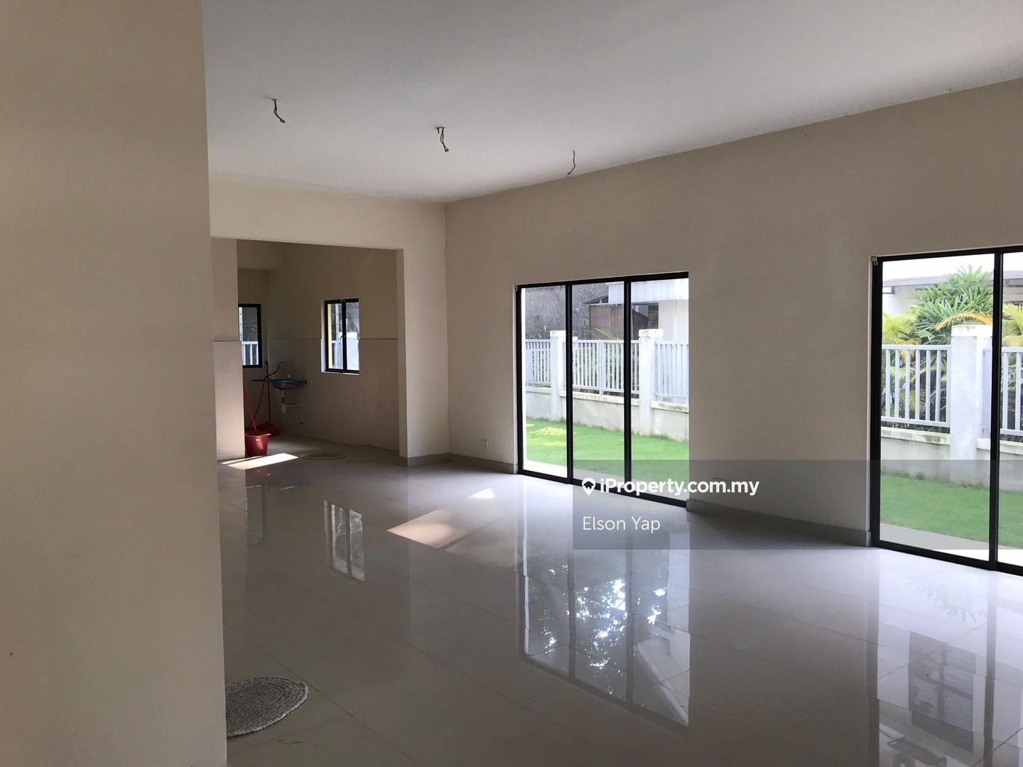 Rumah Berangkai 2 Tingkat untuk Dijual di Sutera Damansara, Damansara Damai oleh Elson Yap - iProperty.com.my